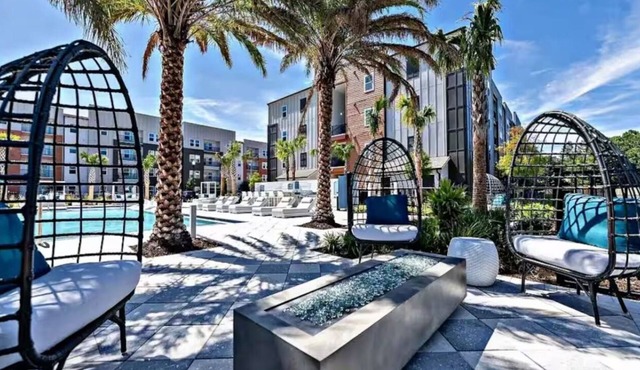 Cozy 1-bedroom apartment ! Minutes to Mayo clinic & Beach