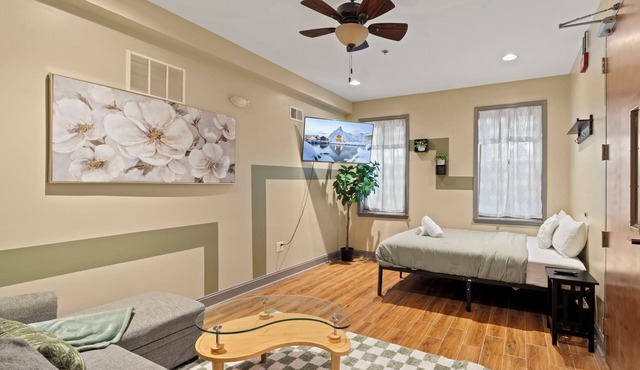 Cozy 1-bedroom apartment with AC in adorable Philadelphia