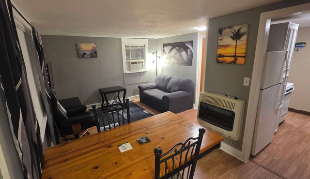 Cozy 1-bedroom apartment in serene Binghamton with AC