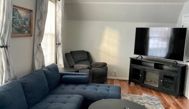 Cozy 1-bedroom apartment with WiFi, AC peaceful Lackawanna.