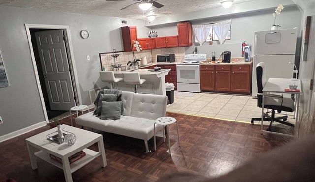 Cozy 1-bedroom apartment in beautiful Snellville Town