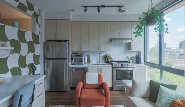 Cozy 1-bedroom apartment in fabulous Washington with AC and gym access