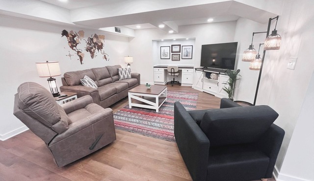 Cozy 1-bedroom apartment in Lynchburg. Peaceful neighborhood, 15 min to LU