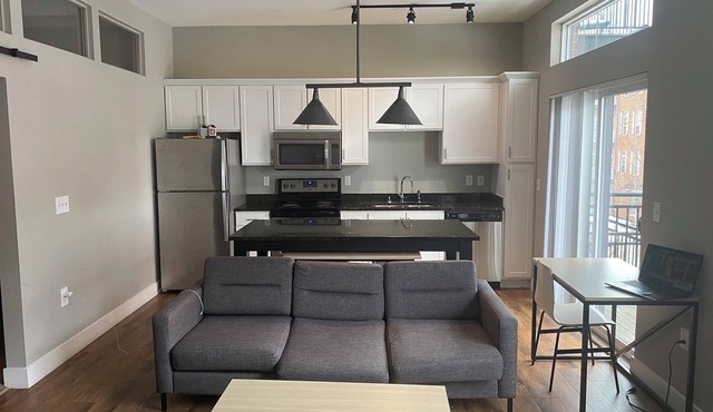 Cozy 1-bedroom apartment in lovely Columbus with AC, fitness room, WiFi