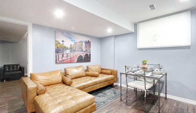 Cozy 1-bedroom apartment with AC, WiFi in welcoming Caledon