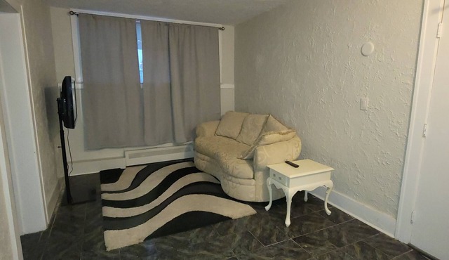 Cozy 1 bedroom apartment with Wi-Fi