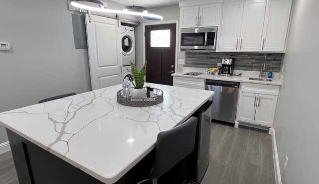 Cozy 1-bedroom apartment in beautiful Del Rio with WiFi, AC