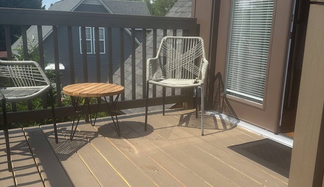 Cozy 1-bedroom apartment with AC and WiFi in charming Hickory