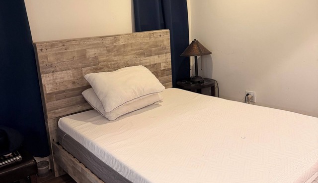 Cozy 1-bedroom apartment in peaceful Bronx with AC