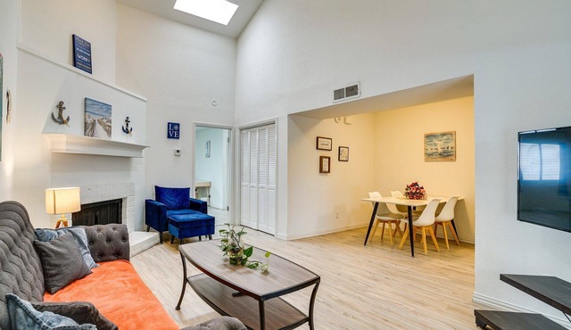 Cozy 1-bedroom apartment in welcoming Dallas with AC
