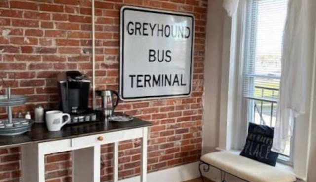 Cozy 1-bedroom apartment with AC and WiFi in enjoyable Geneva