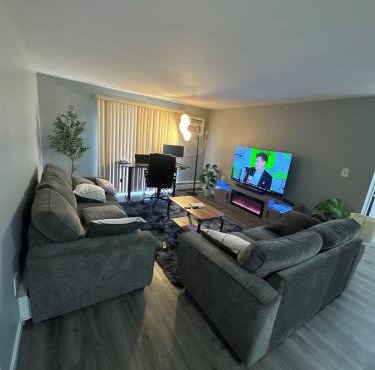 Cozy 1-bedroom apartment with AC in peaceful Boston -Lawrence