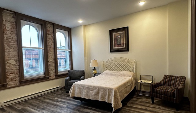 Cozy 1 bedroom apartment located in beautiful downtown New Ulm