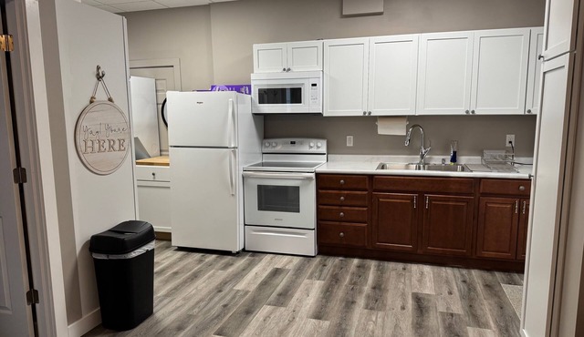 Cozy 1-bedroom apartment in pleasant Orion with WiFi, AC