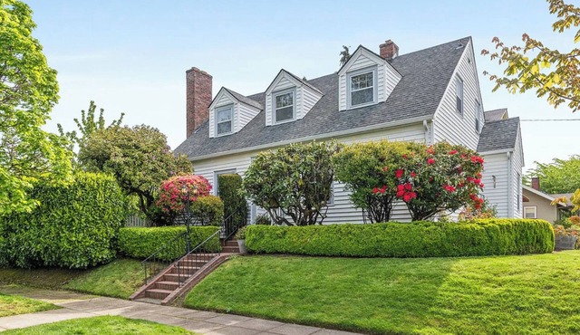 Cozy 1-bedroom apartment in enjoyable Salem with fitness room, WiFi