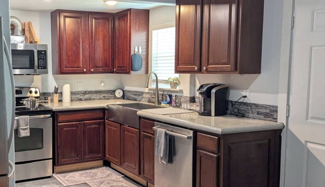 Cozy 1-bedroom apartment in Sanger