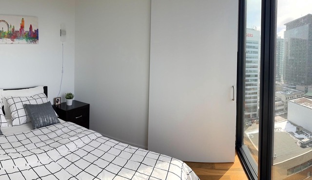 Cozy 1 Bedroom Apt In Heart Of Downtown Winnipeg
