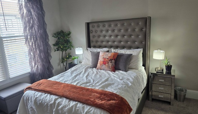 Cozy 1-bedroom/bthrm inside swank Loft apartment located in Smyrna w/restaurants