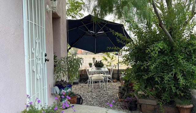 Cozy 1-bedroom bungalow in amazing Las Cruces with AC