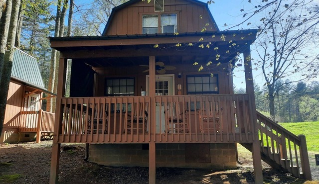 Cozy 1 Bedroom cabin #1