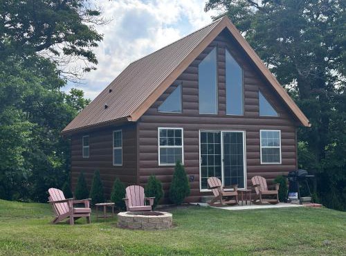 Cozy 1 bedroom cabin in the heart of Jonesborough