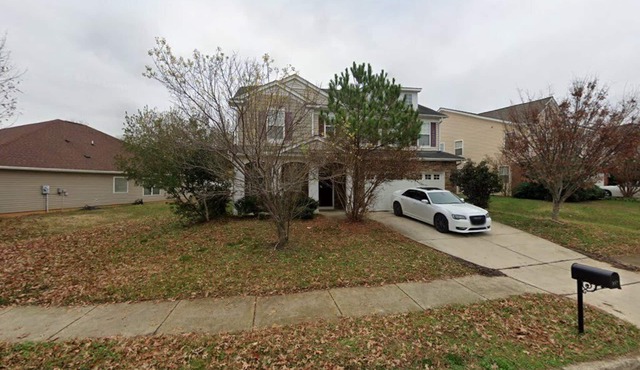 Cozy 1-bedroom condo in peaceful Garner with AC