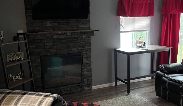 Cozy 1-bedroom condo with fitness room, WiFi in lovely Claysburg