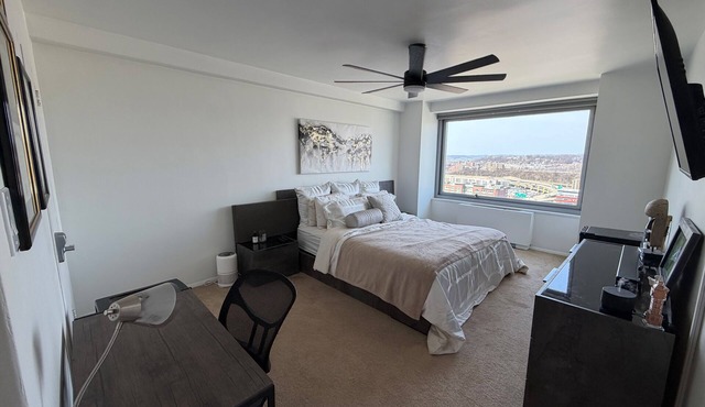 Cozy 1-bedroom condo in beautiful Pittsburgh with AC available for NFL Draft