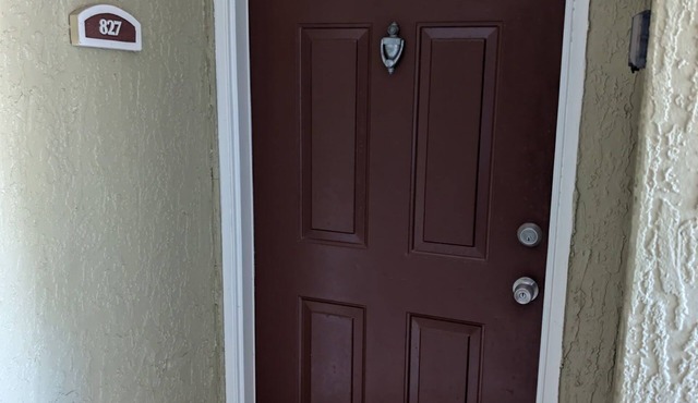 Cozy 1-bedroom condo with AC in gorgeous Orlando, Waterford Lakes near UCF