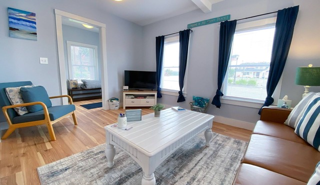 Cozy 1 bedroom cottage on Lincolnville Beach