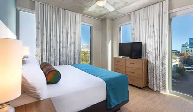 Cozy 1 Bedroom Deluxe Near Austin City Limits 2025 Festival- Oct. 9 - 13