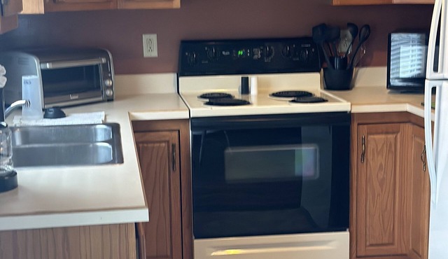 Cozy 1 bedroom downtown