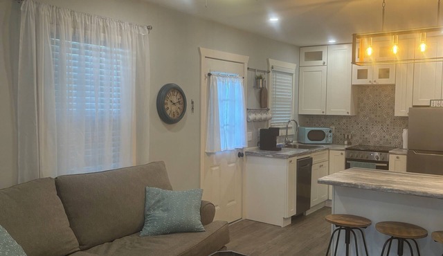 “Cozy 1-Bedroom Duplex with Modern Charm in Millington, TN – Fully Equipped!”