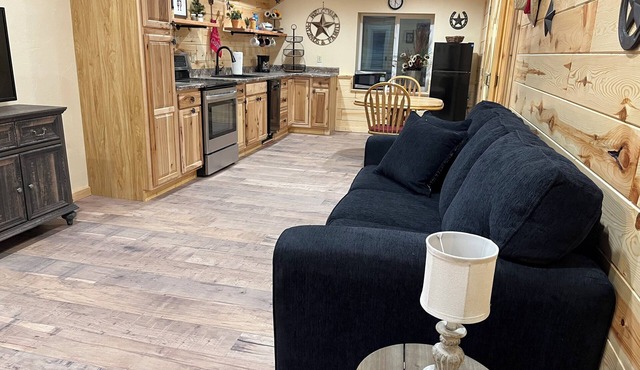 Cozy 1-bedroom hideaway in Hill City, SD