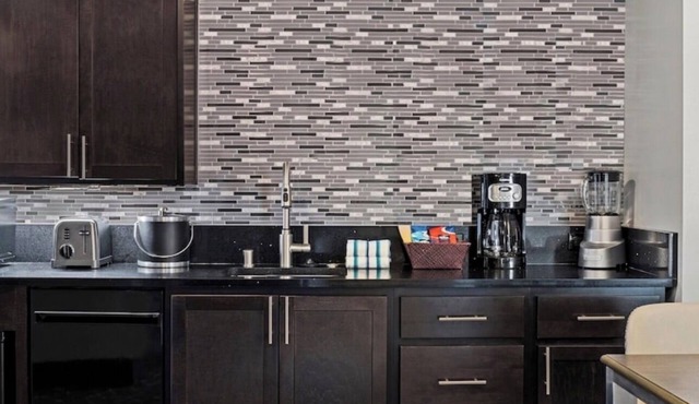 Cozy 1-bedroom hotel suite in fabulous San Francisco with AC