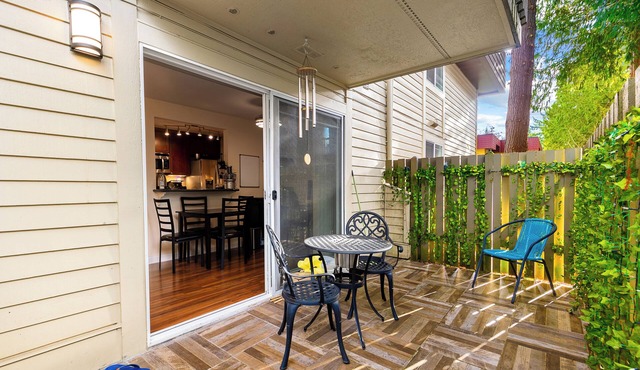 Cozy 1-Bedroom home in peaceful Bellevue