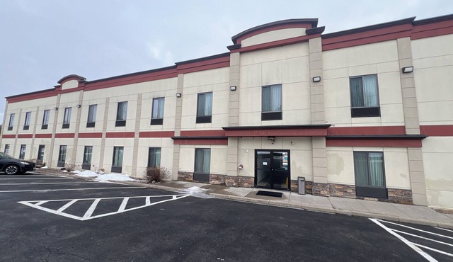 Cozy 1-bedroom hotel with AC in tranquil Carthage