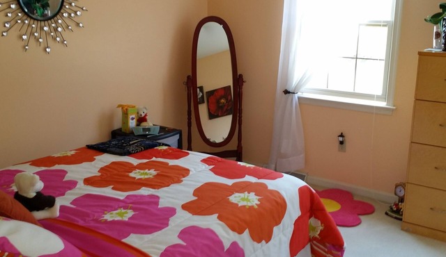 Cozy 1-bedroom house in serene York with AC nThe best place in East York