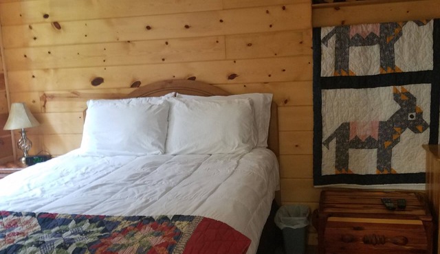 Cozy 1-bedroom house in charming Allardt with AC, WiFi