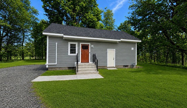 Cozy 1-bedroom house in peaceful Waverly