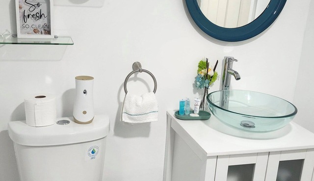 Cozy 1-bedroom house in perfect Levittown with AC