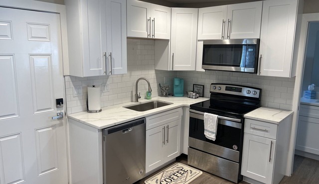 Cozy 1 bedroom in the heart of Brighton