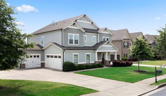 Cozy 1-bedroom in large house in popular Cartersville with fitness room, WiFi