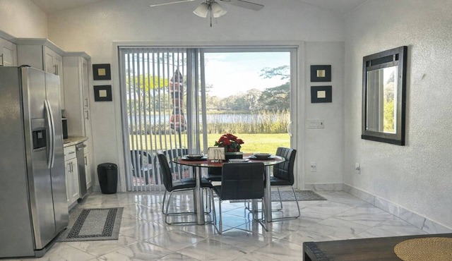Cozy 1‑Bedroom Lakeside Apartment in Beautiful Orlando