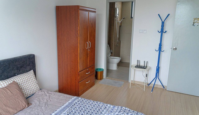 Cozy 1-bedroom MRT connected with Private Bathroom Highspeed WiFi, fitness room