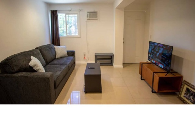 Cozy 1 Bedroom near DTLA★Sleeps 4★Pet Friendly