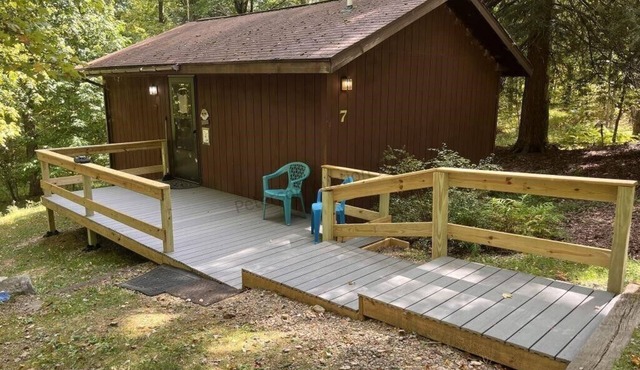 Cozy 1 bedroom Pet Friendly Cabin in Scandia