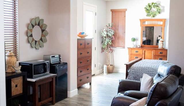 Cozy 1-bedroom poolside apartment in beautiful Queen Creek