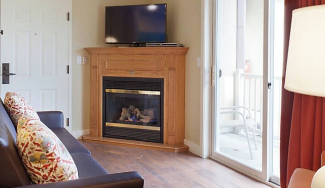 Cozy 1-bedroom resort in charming Boyne Falls with AC and fitness room