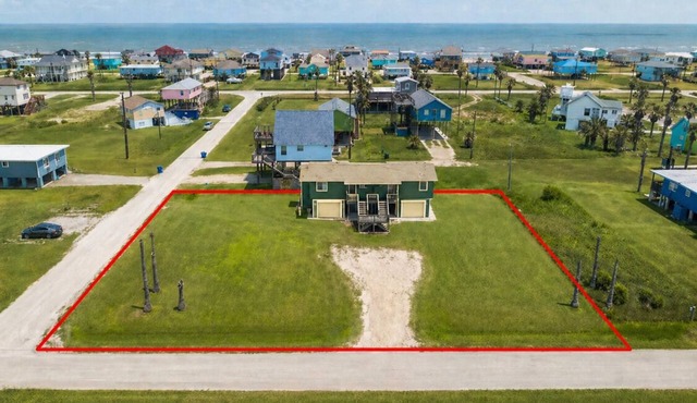 Cozy 1-bedroom side duplex in adorable Surfside beach Texas